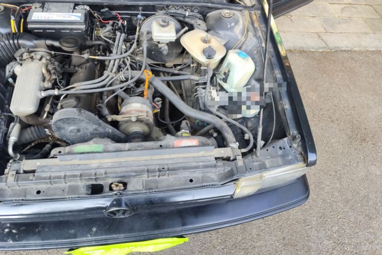Used Volkswagen Santana  Engine Bay Left