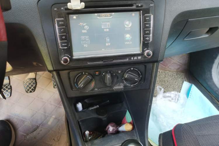 Used Volkswagen Santana 2013 1.4L Manual Fashion Edition Audio And AC Panel
