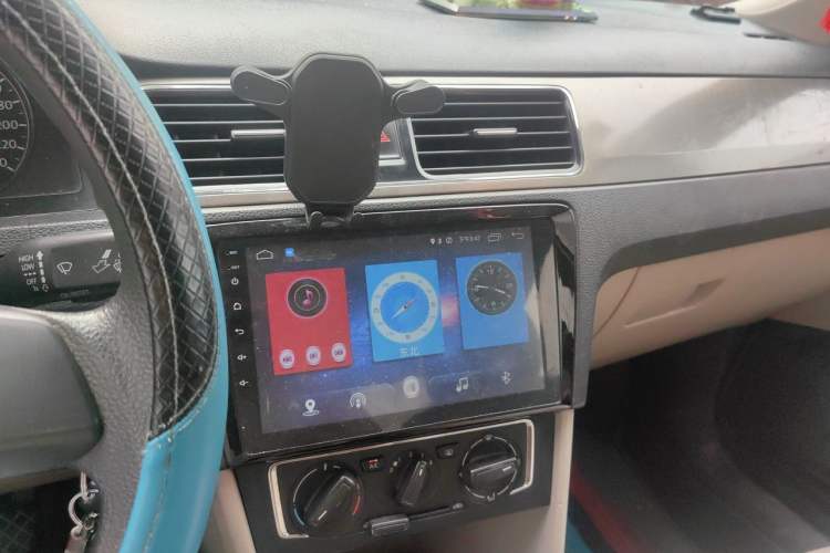 Used Volkswagen Santana 2013 1.6L Manual Comfort Edition Audio And AC Panel