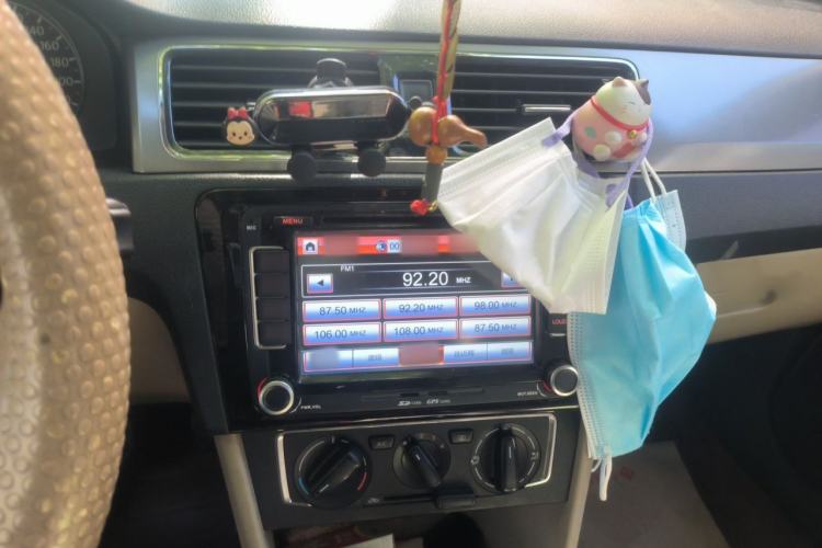 Used Volkswagen Santana 2013 1.6L Manual Comfort Edition Audio And AC Panel