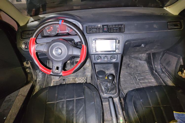 Used Volkswagen Santana 2013 1.4L Manual Fashion Edition Center Console