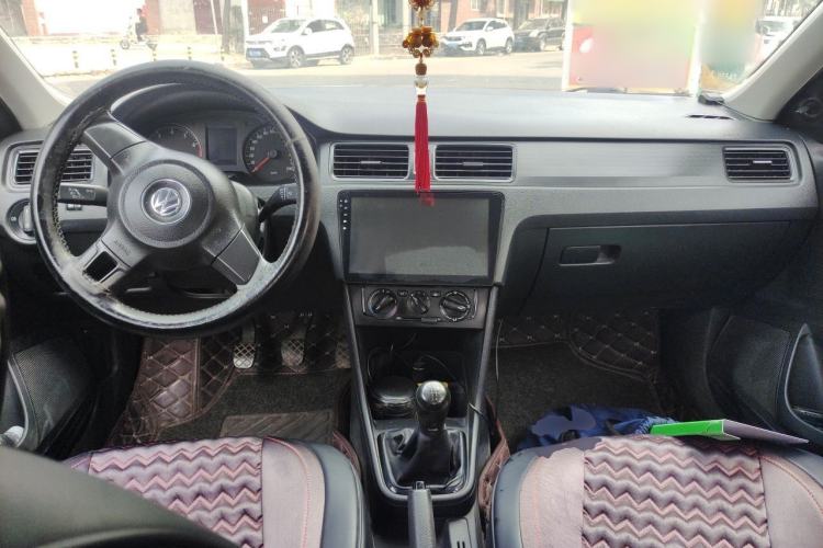 Used Volkswagen Santana 2013 1.4L Manual Fashion Edition Center Console