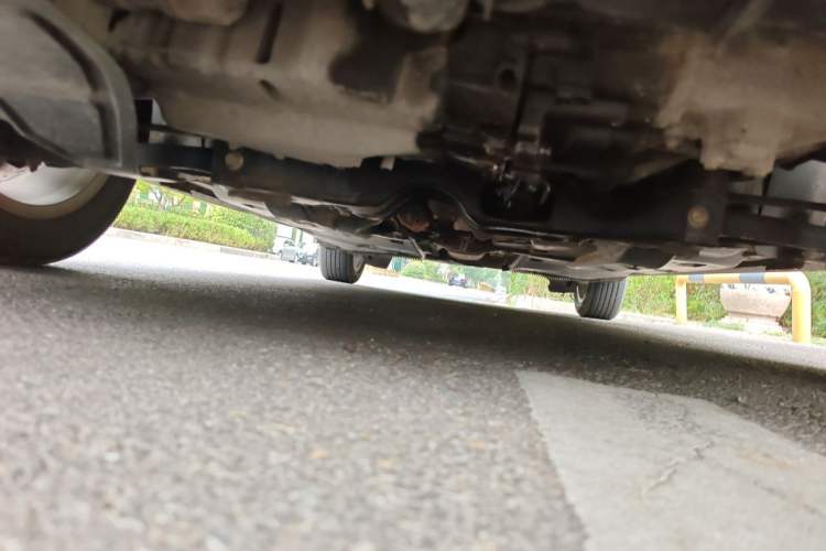 Used Volkswagen Santana 2013 1.6L Manual Comfort Edition Chassis Front