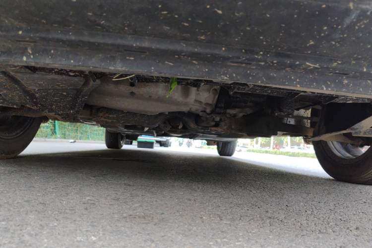 Used Volkswagen Santana 2013 1.6L Manual Fashion Edition Chassis Front