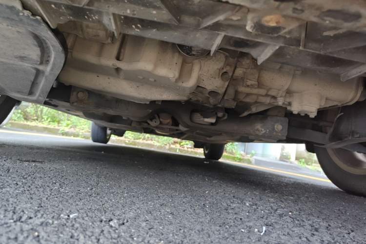 Used Volkswagen Santana 2013 1.6L Manual Comfort Edition Chassis Front
