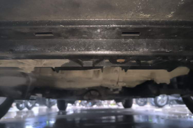 Used Volkswagen Santana 2013 1.4L Manual Comfort Edition Chassis Front