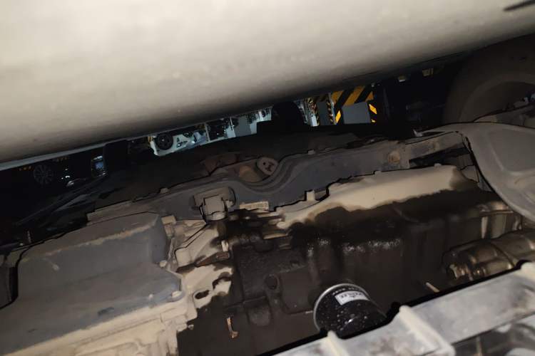Used Volkswagen Santana 2013 1.6L Automatic Comfort Edition Chassis Front