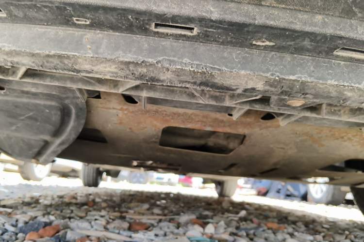 Used Volkswagen Santana 2013 1.6L Manual Fashion Edition Chassis Front