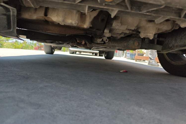 Used Volkswagen Santana 2013 1.6L Manual Comfort Edition Chassis Front