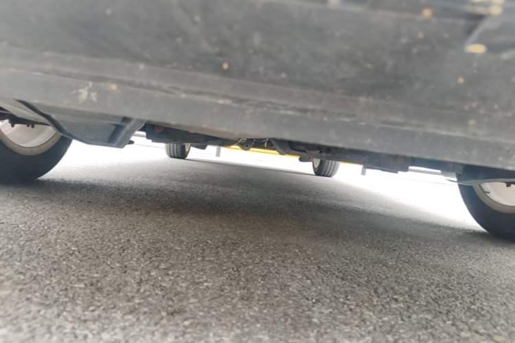 Used Volkswagen Santana 2013 1.6L Manual Comfort Edition Chassis Front