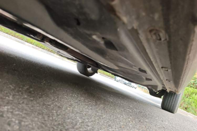 Used Volkswagen Santana 2013 1.6L Manual Comfort Edition Chassis Front Left