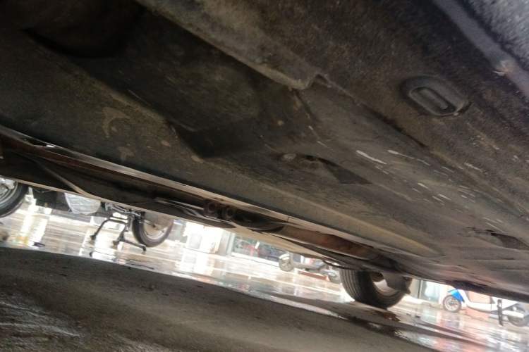 Used Volkswagen Santana 2013 1.6L Automatic Comfort Edition Chassis Front Left
