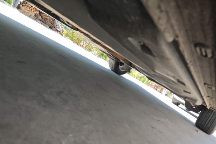 Used Volkswagen Santana 2013 1.6L Manual Comfort Edition Chassis Front Left