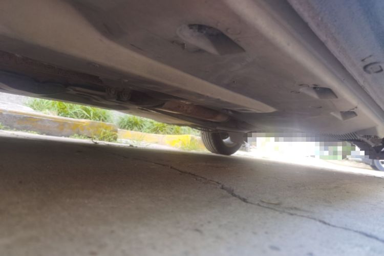 Used Volkswagen Santana 2013 1.6L Manual Comfort Edition Chassis Front Left