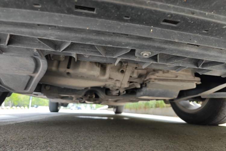 Used Volkswagen Santana 2013 1.6L Automatic Comfort Edition Chassis Front
