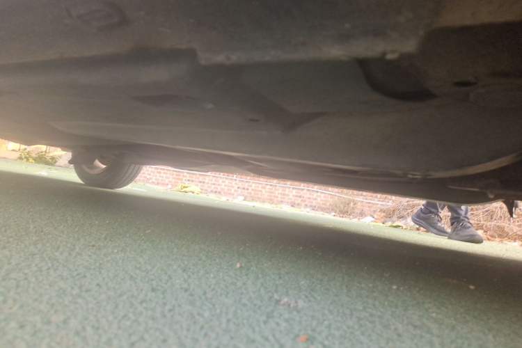 Used Volkswagen Santana 2013 1.6L Manual Comfort Edition Chassis Front Right