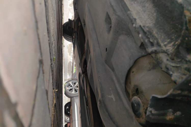 Used Volkswagen Santana 2013 1.4L Manual Fashion Edition Chassis Front Right
