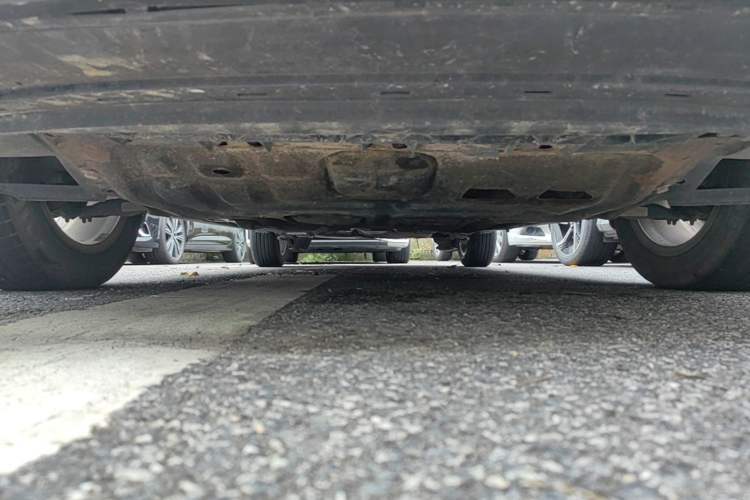 Used Volkswagen Santana 2013 1.6L Automatic Comfort Edition Chassis Front
