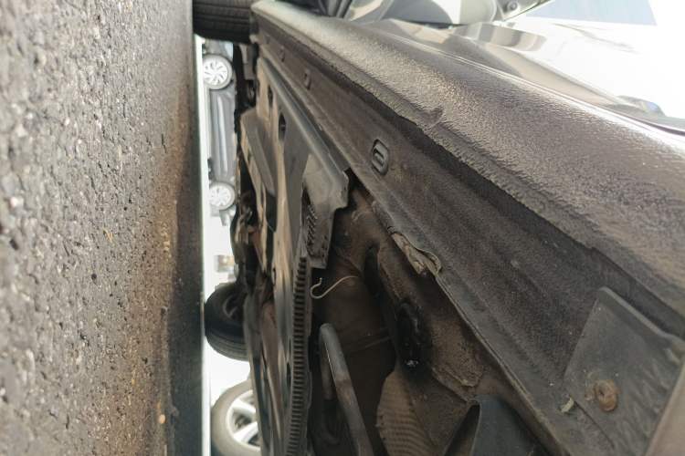 Used Volkswagen Santana 2013 1.6L Manual Fashion Edition Chassis Rear Left