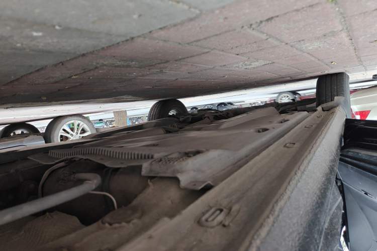 Used Volkswagen Santana 2013 1.6L Manual Fashion Edition Chassis Rear Left