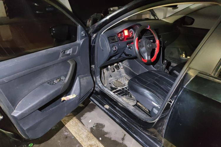 Used Volkswagen Santana 2013 1.4L Manual Fashion Edition Driver Seat