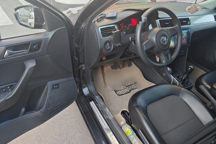 Used Volkswagen Santana 2013 1.6L Manual Comfort Edition Driver Seat