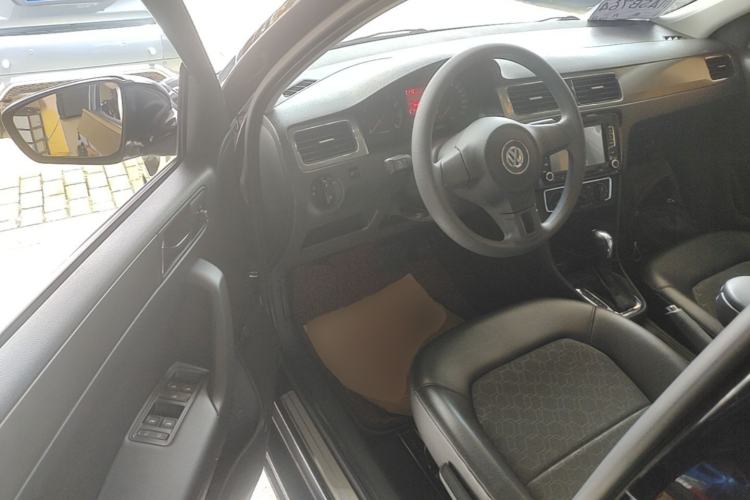 Used Volkswagen Santana 2013 1.6L Automatic Comfort Edition Driver Seat