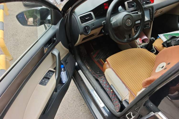 Used Volkswagen Santana 2013 1.6L Manual Comfort Edition Driver Seat