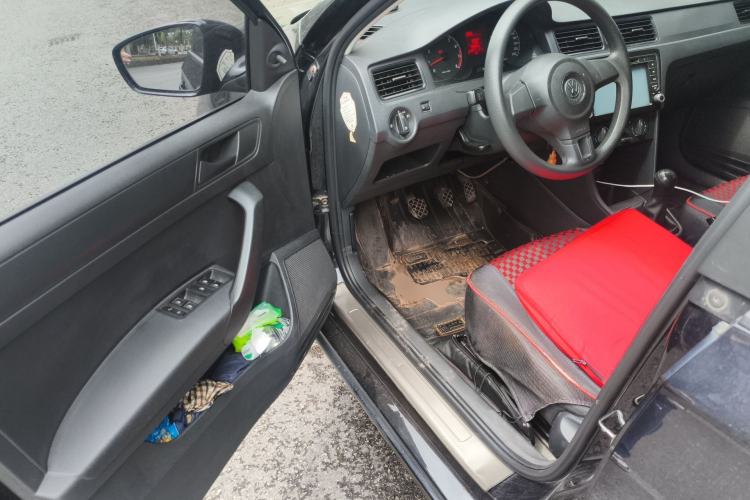 Used Volkswagen Santana 2013 1.4L Manual Fashion Edition Driver Seat