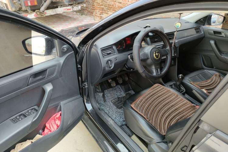 Used Volkswagen Santana 2013 1.4L Manual Fashion Edition Driver Seat