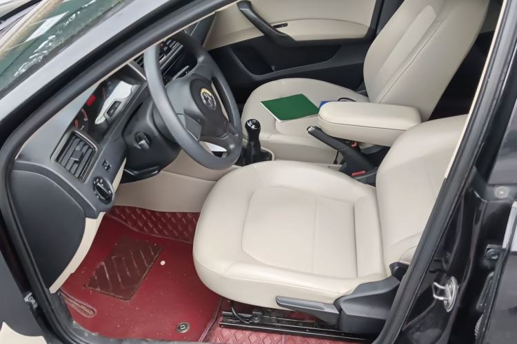 Used Volkswagen Santana 2013 1.6L Manual Comfort Edition Driver Seat