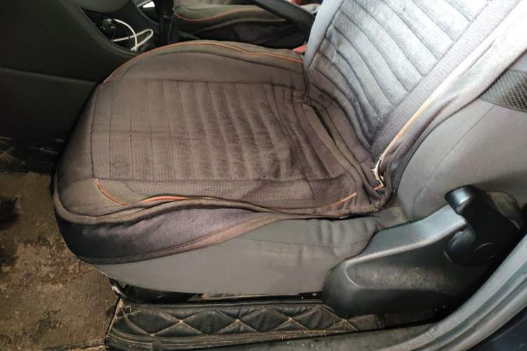 Used Volkswagen Santana 2013 1.6L Manual Fashion Edition Driver Seat