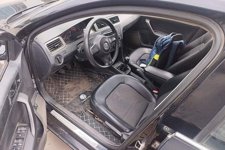 Used Volkswagen Santana 2013 1.4L Manual Comfort Edition Driver Seat