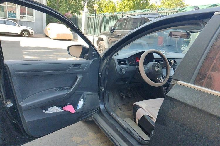 Used Volkswagen Santana 2013 1.4L Manual Fashion Edition Driver Seat