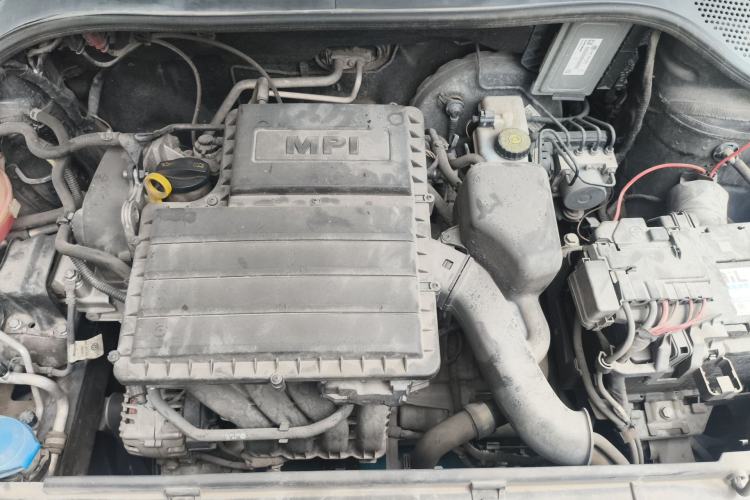 Used Volkswagen Santana 2013 1.4L Manual Fashion Edition Engine Bay
