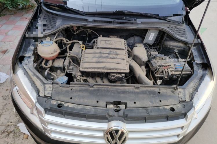 Used Volkswagen Santana 2013 1.4L Manual Fashion Edition Engine Bay