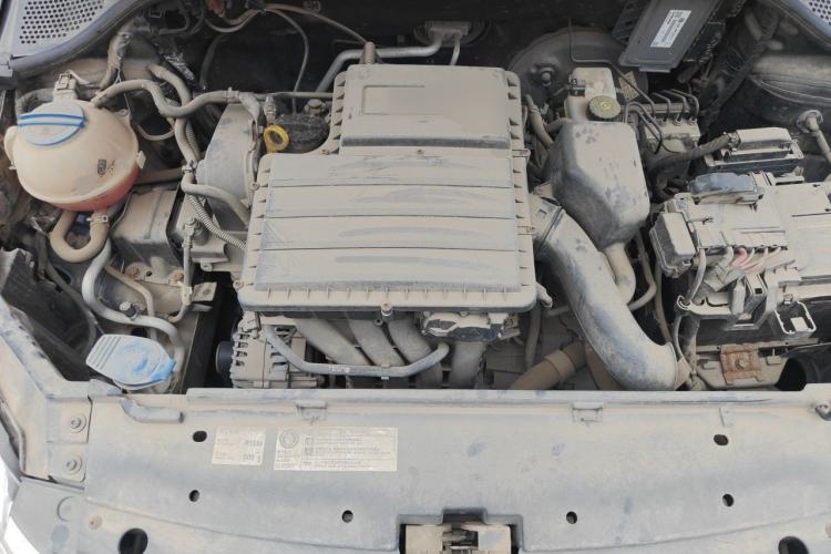 Used Volkswagen Santana 2013 1.6L Automatic Comfort Edition Engine Bay