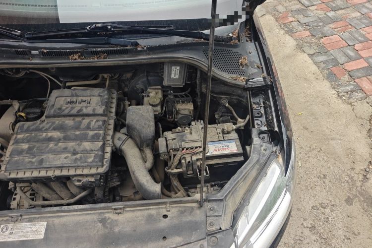 Used Volkswagen Santana 2013 1.4L Manual Comfort Edition Engine Bay Left