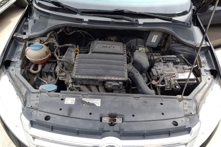 Used Volkswagen Santana 2013 1.6L Automatic Comfort Edition Engine Bay