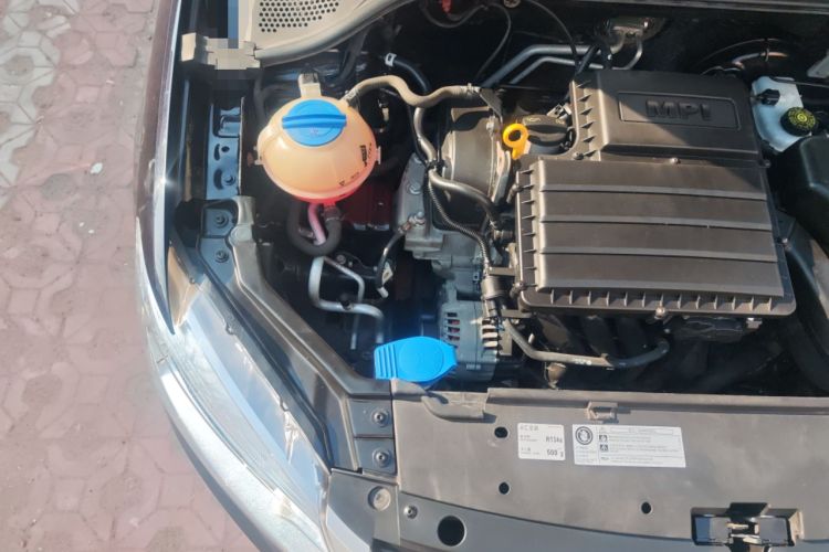 Used Volkswagen Santana 2013 1.4L Manual Fashion Edition Engine Bay Right