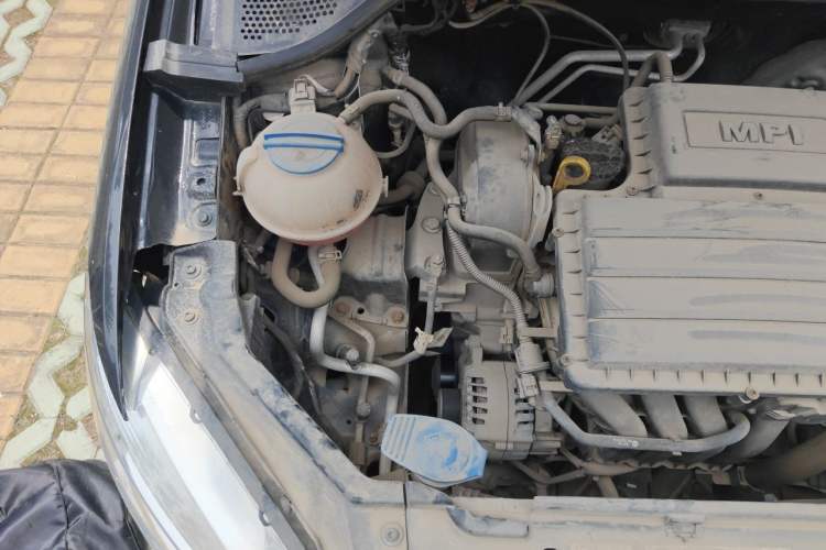 Used Volkswagen Santana 2013 1.6L Automatic Comfort Edition Engine Bay Right