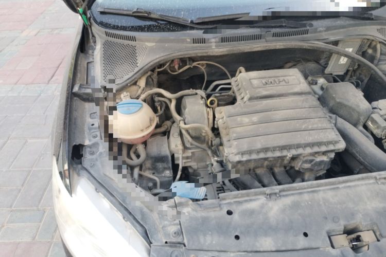 Used Volkswagen Santana 2013 1.4L Manual Comfort Edition Engine Bay Right