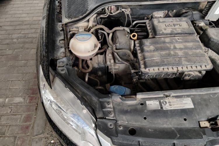 Used Volkswagen Santana 2013 1.4L Manual Comfort Edition Engine Bay Right