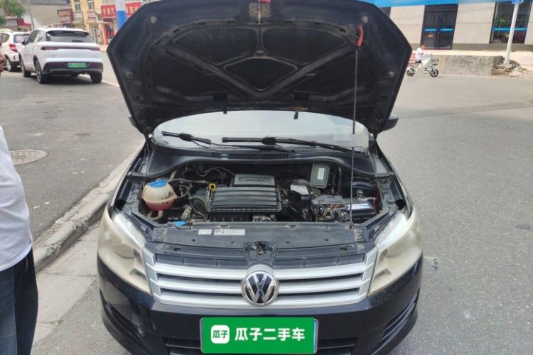 Used Volkswagen Santana 2013 1.4L Manual Fashion Edition Engine Bay