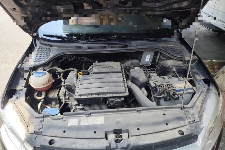 Used Volkswagen Santana 2013 1.4L Manual Fashion Edition Engine Bay