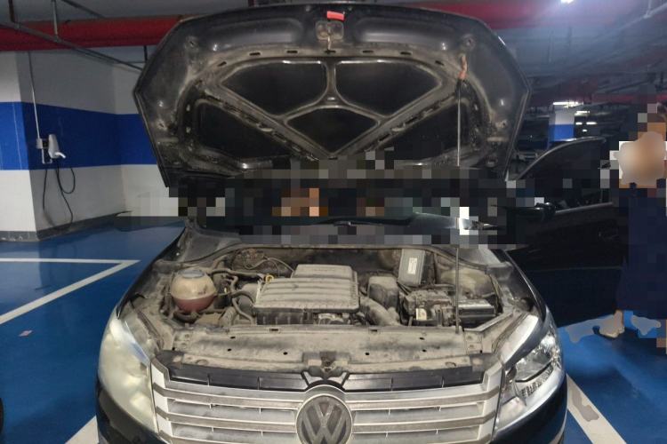 Used Volkswagen Santana 2013 1.6L Automatic Luxury Edition Engine Bay
