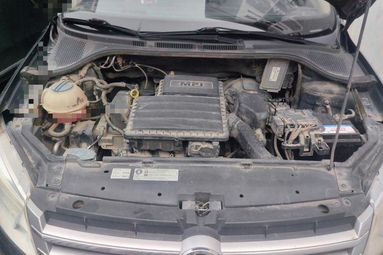 Used Volkswagen Santana 2013 1.6L Manual Comfort Edition Engine Bay