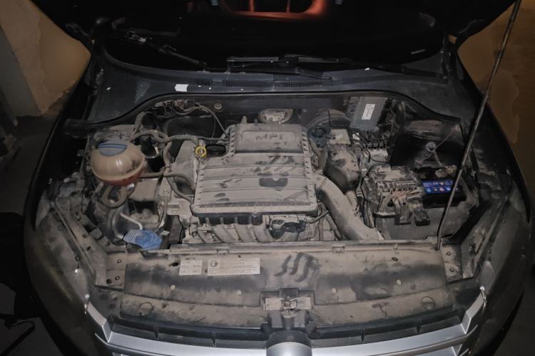Used Volkswagen Santana 2013 1.4L Manual Fashion Edition Engine Bay