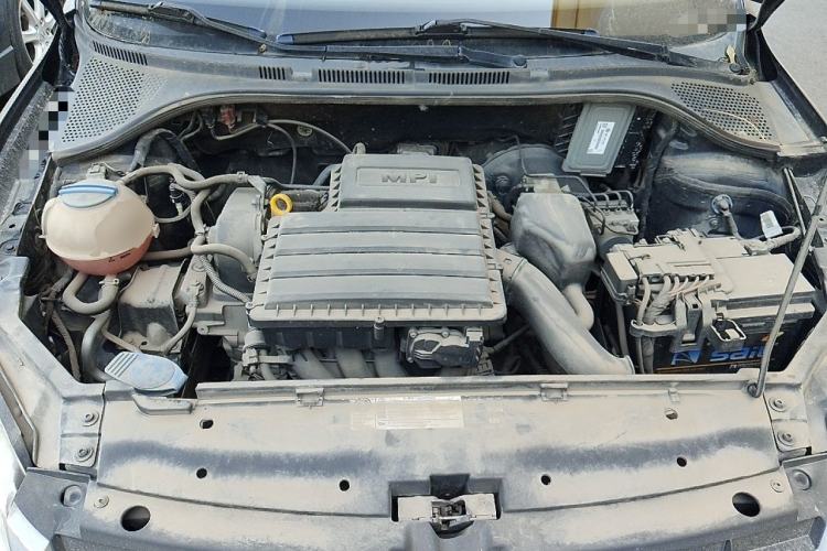 Used Volkswagen Santana 2013 1.4L Manual Fashion Edition Engine Bay