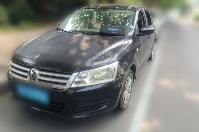 Volkswagen Santana 2013 1.6L Manual Fashion Edition usado